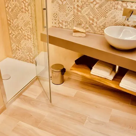 Mediterranean Concept House Affittacamere La Spezia